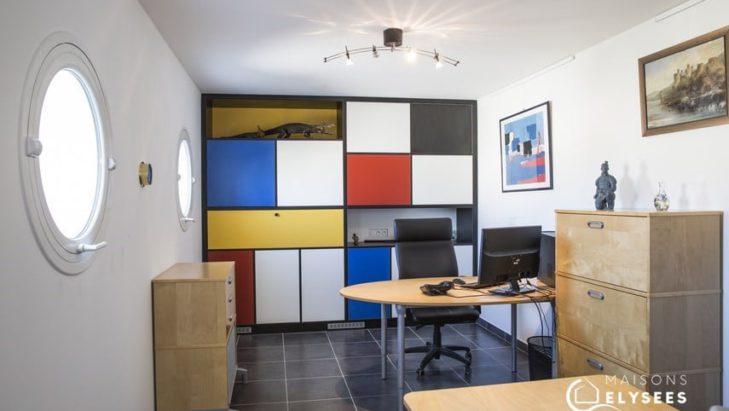 Bureau dans maison contemporaine en Charente Maritime 17