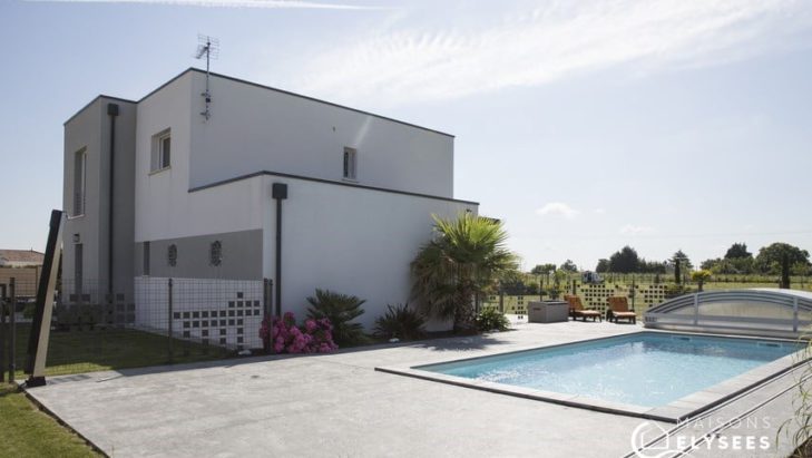 Maison contemporaine avec piscine sur Chaillevette 17