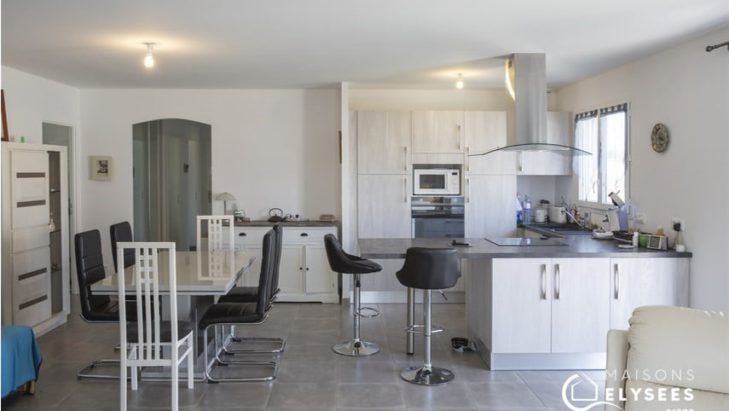 Séjour cuisine maison 90m² Médis Charente Maritime