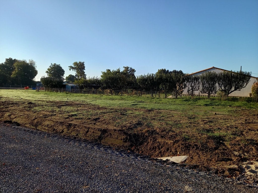SAUJON terrain viabilisé au calme